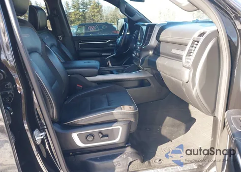 2022 Ram 1500 Laramie 4X4 6'4 Box z USA, uszkodzony, nr VIN 1C6SRFRT6NN440577